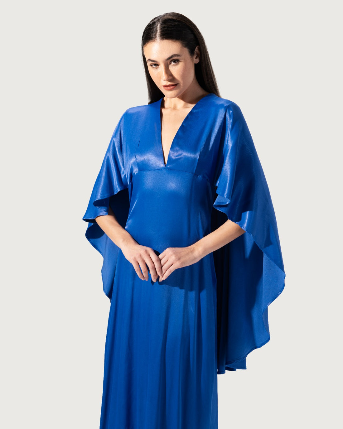 LONG DRESS V-NECKLINE DRAPED WITH CAPE SLEEVE