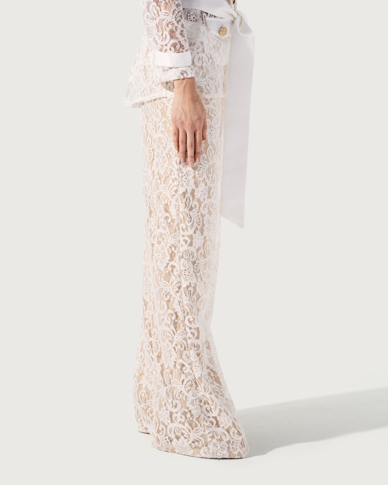 HIGH-WAIST DANTEL PANTS