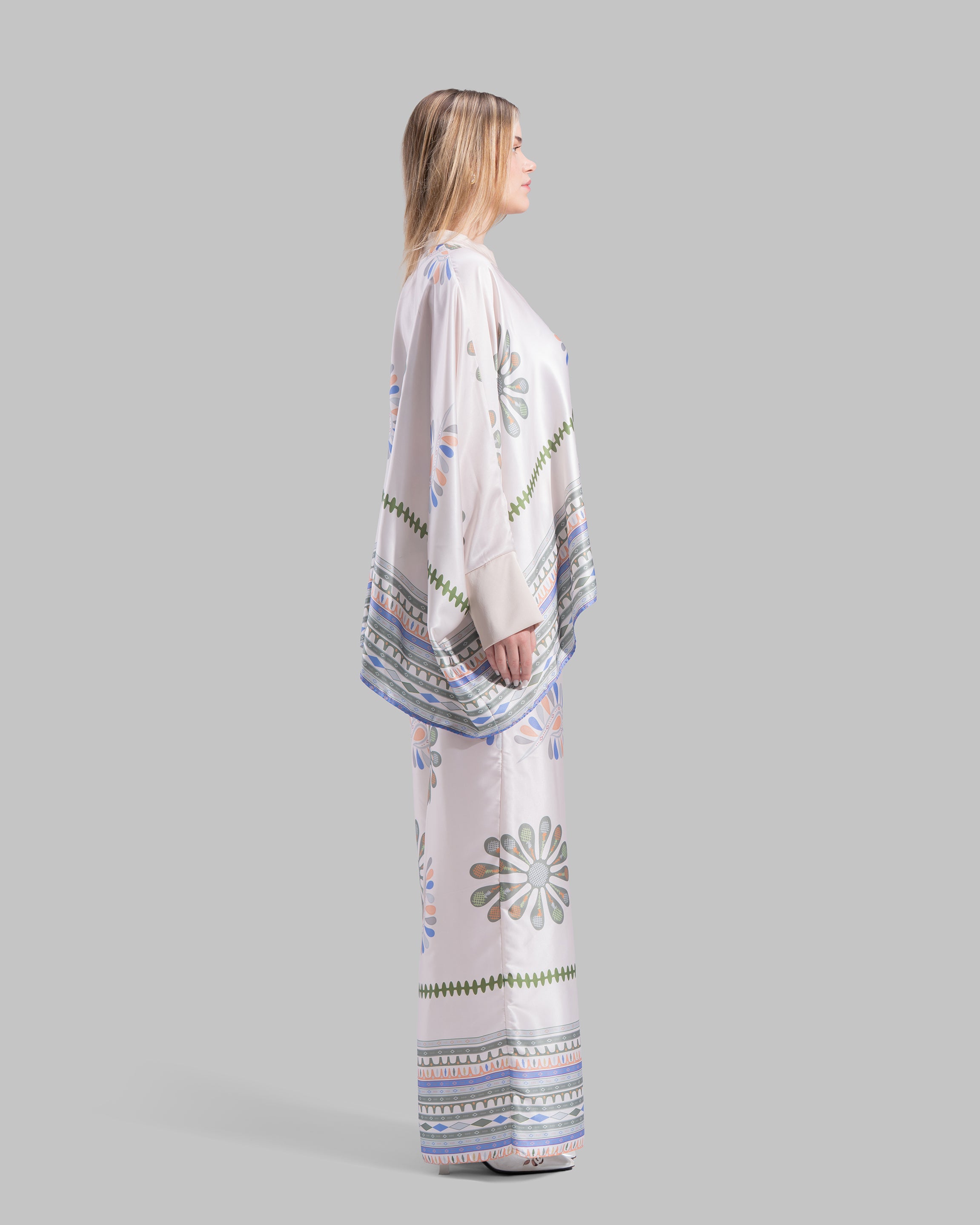 Oversized satin blouse with long sleeves