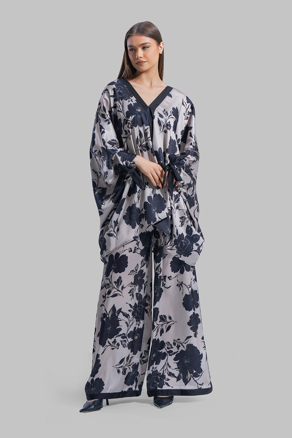 Floral V-Neck Blouse