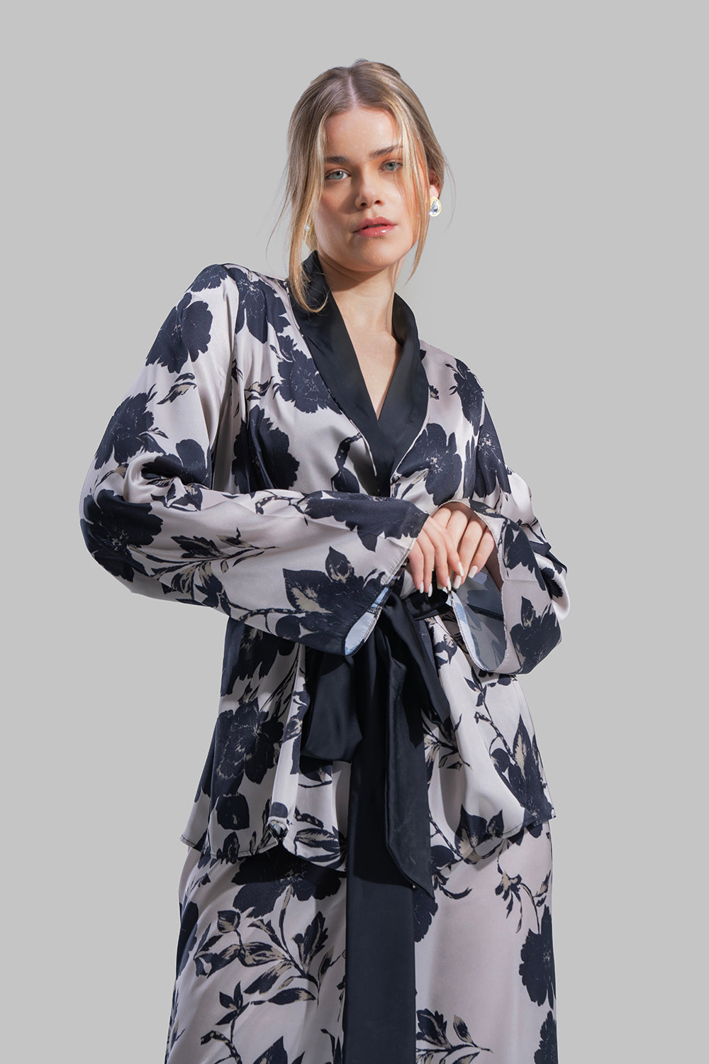 Floral Print Satin-Finish Blazer A flowing