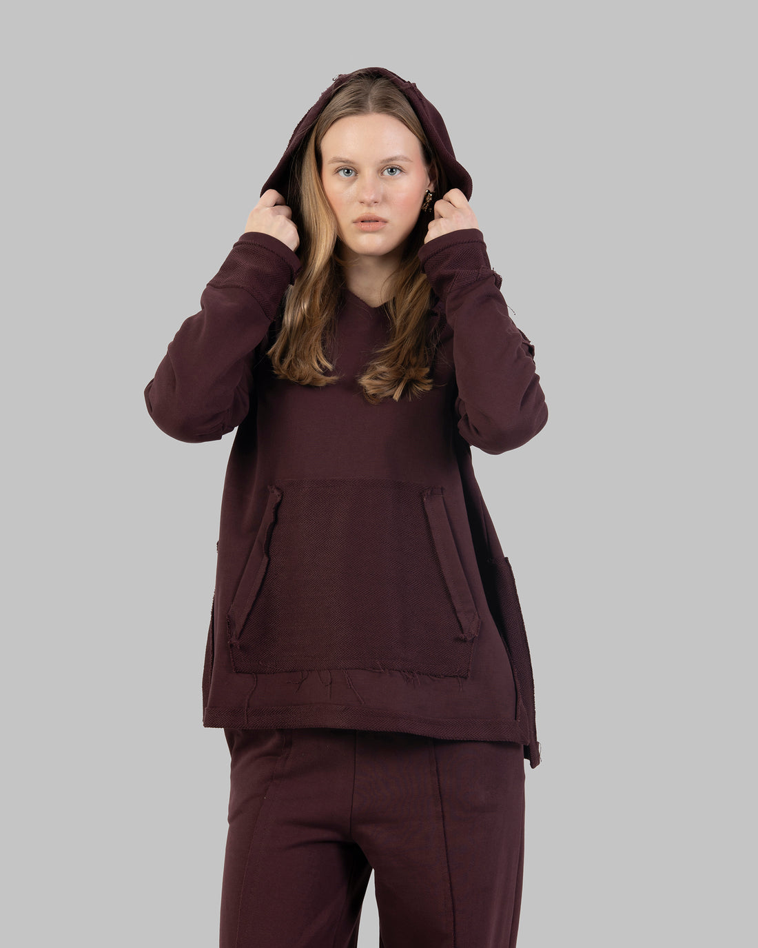 هودي كبير الحجم بدون تشطيب