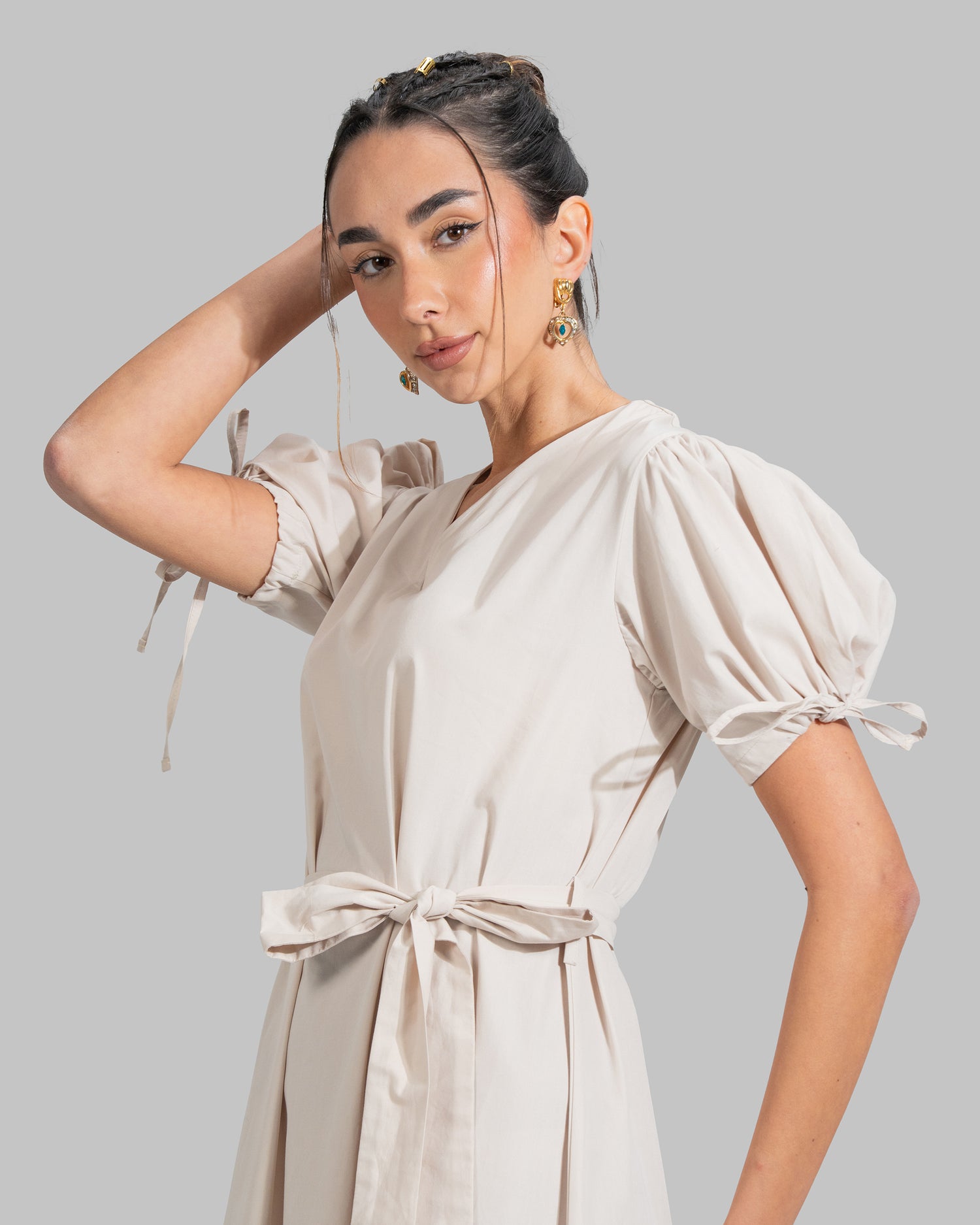 V-NECK MIDI DRESS WITH BELT DESIGNED