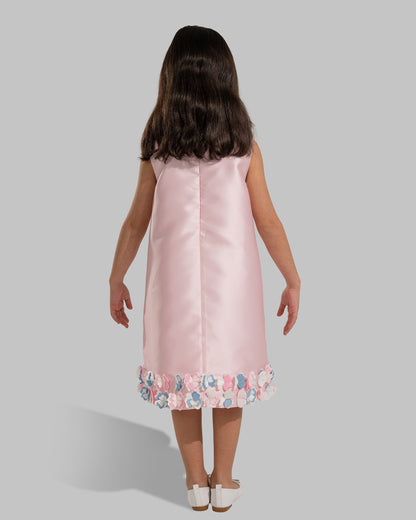 فستان قصير بحافة مزينة بالزهور