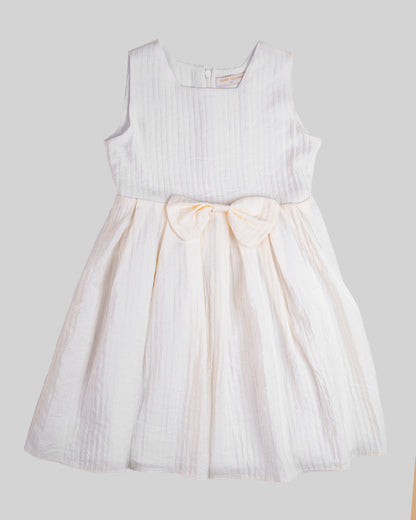 Textured sleeveless dress with a round neckline and a flared skirt