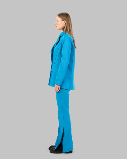 سترة كبيرة الحجم ذات صفين من الأزرار.